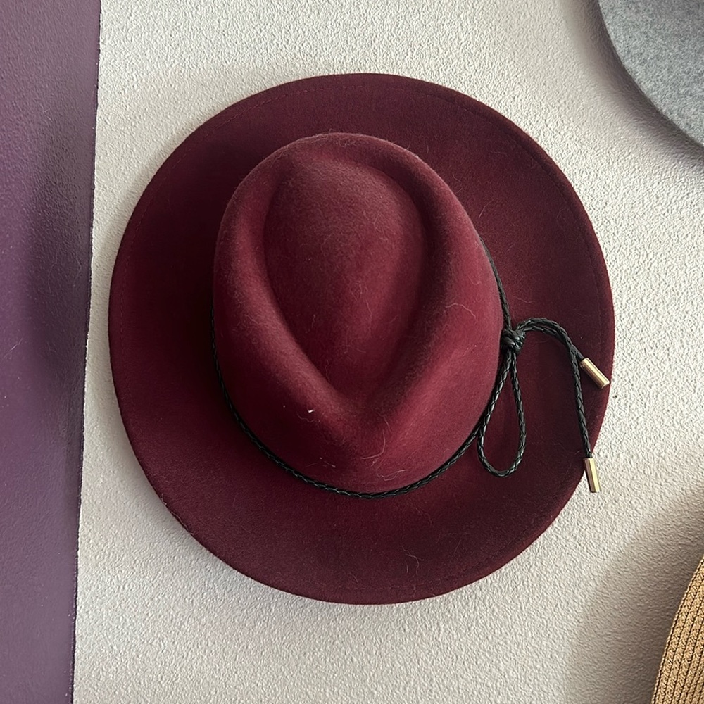 Wool summer and rose hat